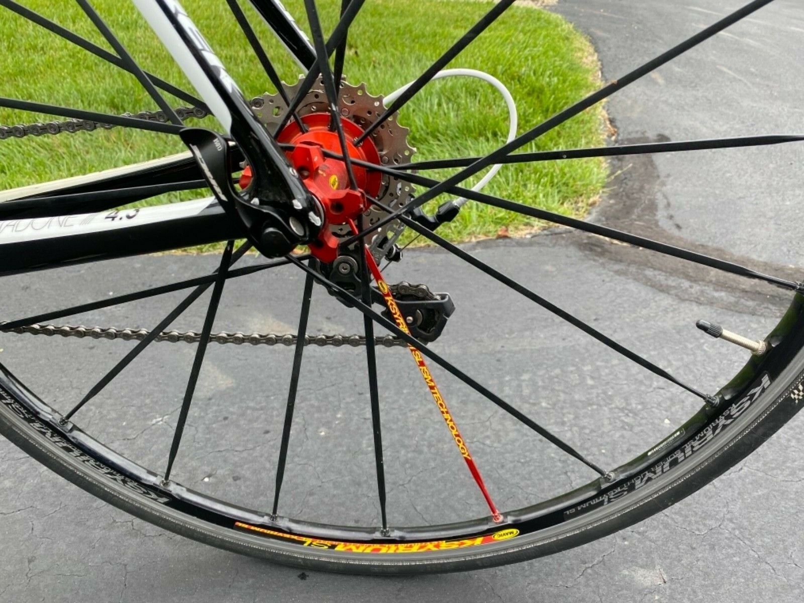 2014 trek Madone 4.3  56cm - Fresh Stock Dated December 2025