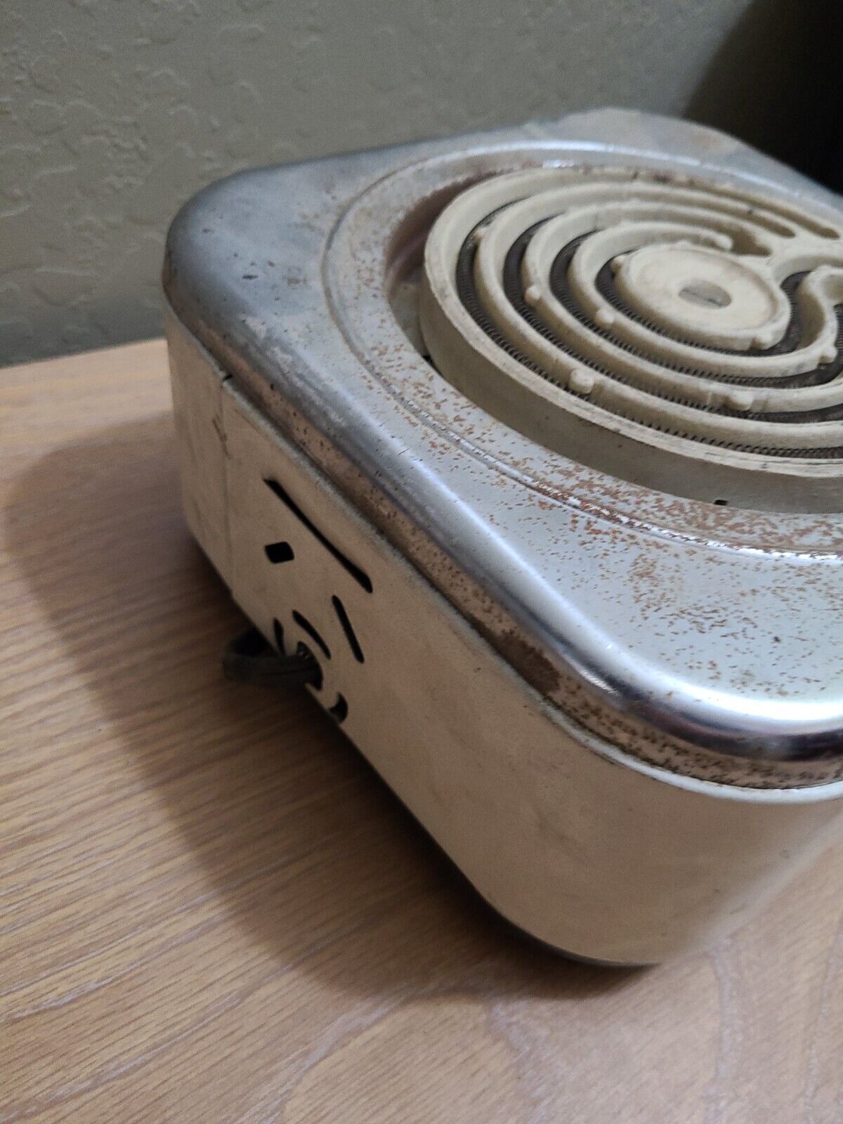 Vintage Capitol Model 275 Single Burner Electric Hot Plate  Made In USA  Tested - Fresh Stock Dated February 2026