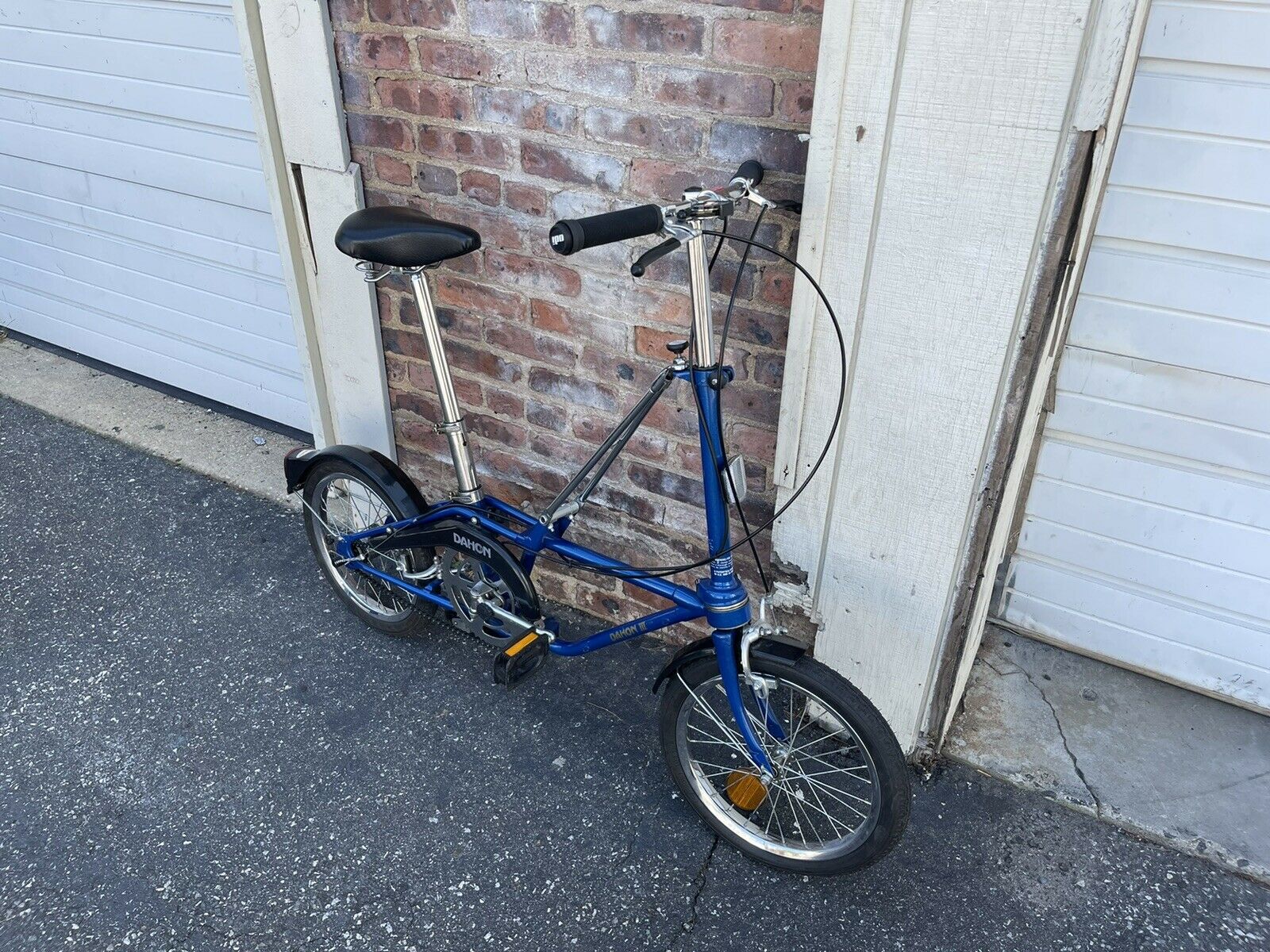 Dahon III 3 Speed Folding Bicycle - Fresh Stock Dated December 2025