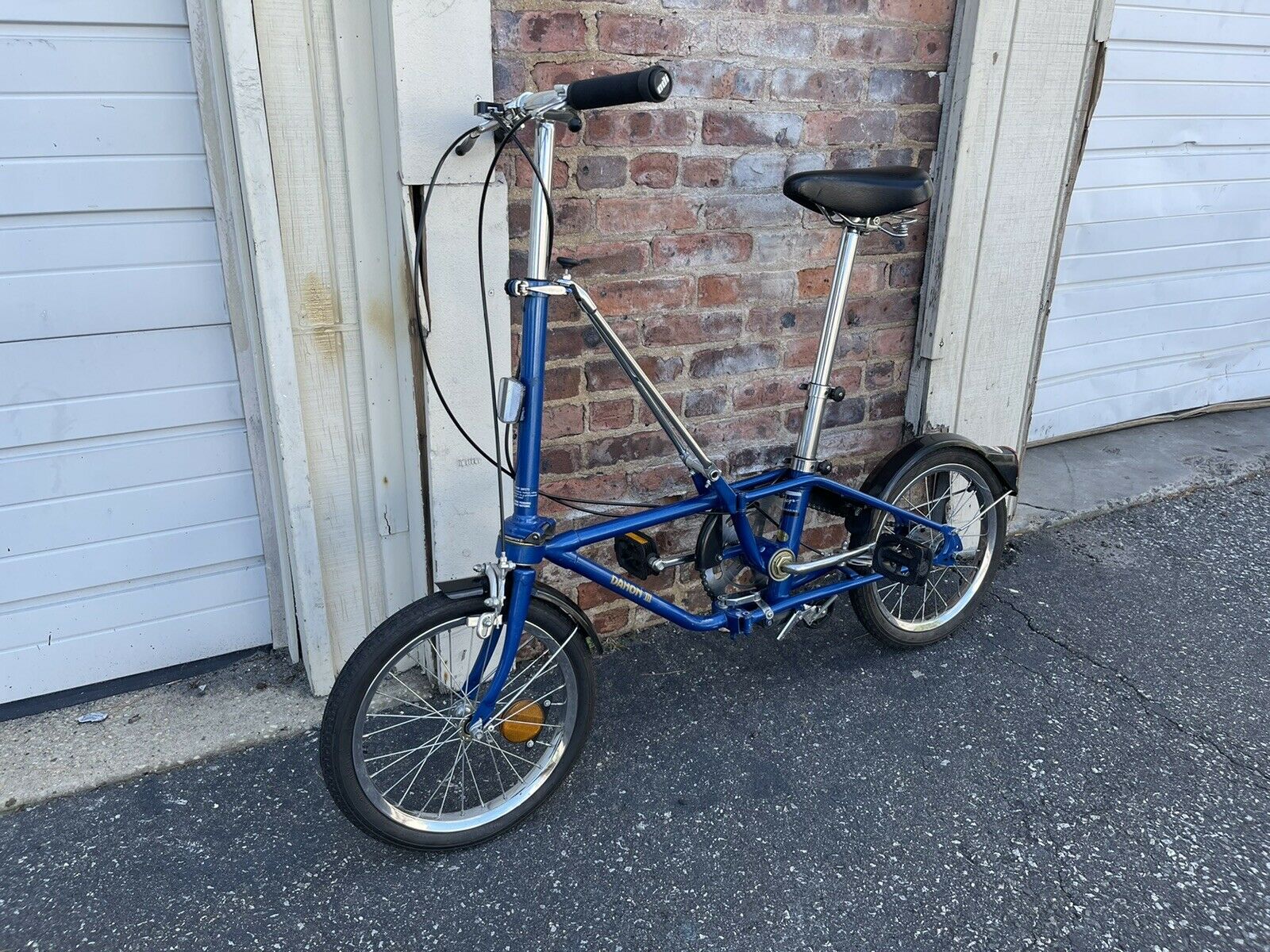 Dahon III 3 Speed Folding Bicycle - Fresh Stock Dated December 2025