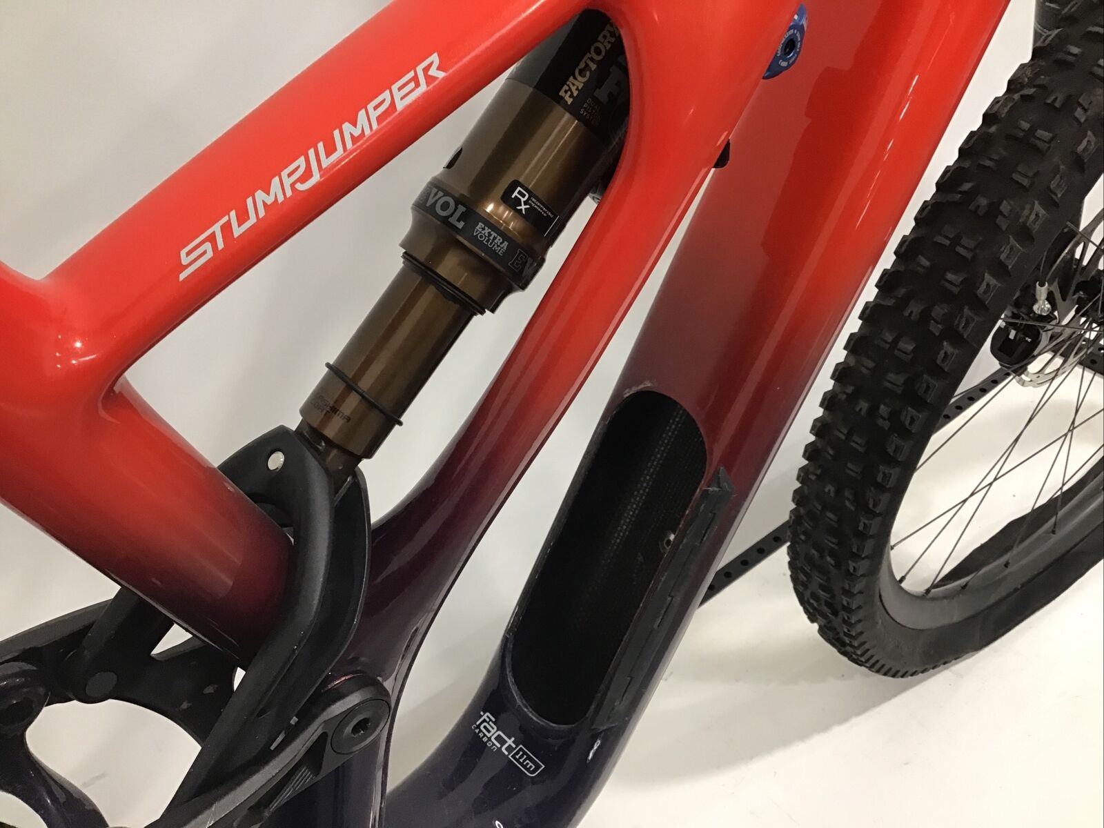 2019 Specialized Stumpjumper Pro Mountain Bike Medium 29