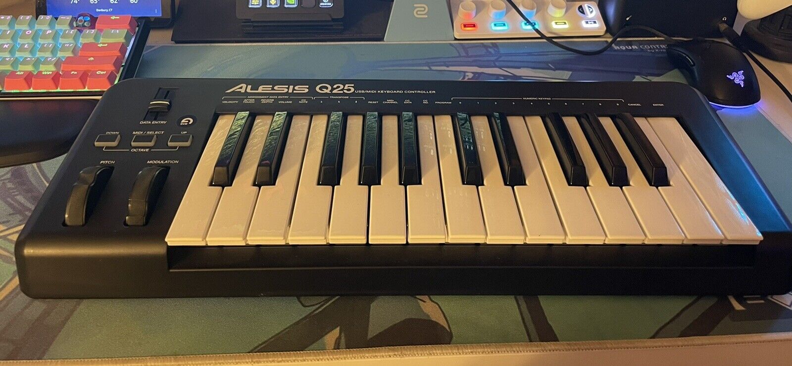 Alesis Q25 Midi Keyboard - Fresh Stock Dated December 2025