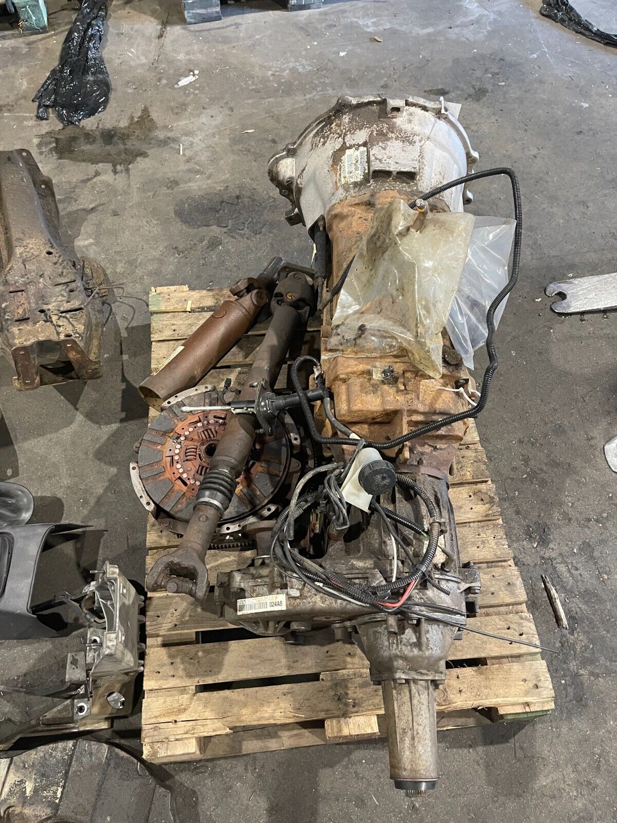 1998-2002 Dodge Ram 3500 5.9L Cummins 24 manual transmission conversion  av51825 - Fresh Stock Dated December 2025