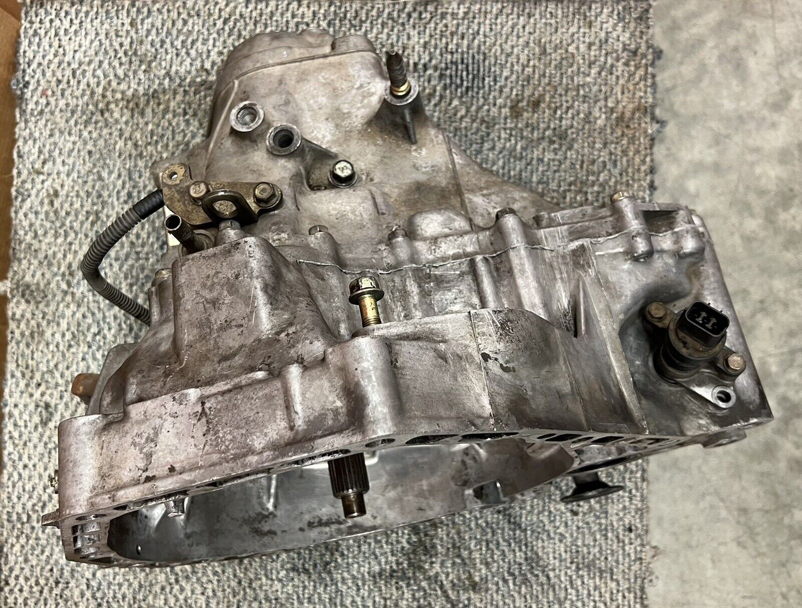 1994-2001 ACURA INTEGRA COUPE LS B18 1.8L OEM 5 SPEED MANUAL TRANSMISSION DC4 - Fresh Stock Dated January 2026