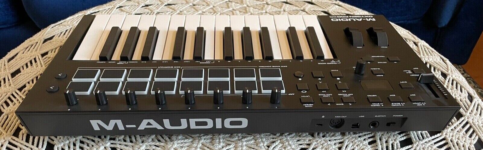 M-Audio Oxygen Pro 25 25-Key USB Powered MIDI DAW Controller Keyboard w/16 Pads - Fresh Stock Dated December 2025