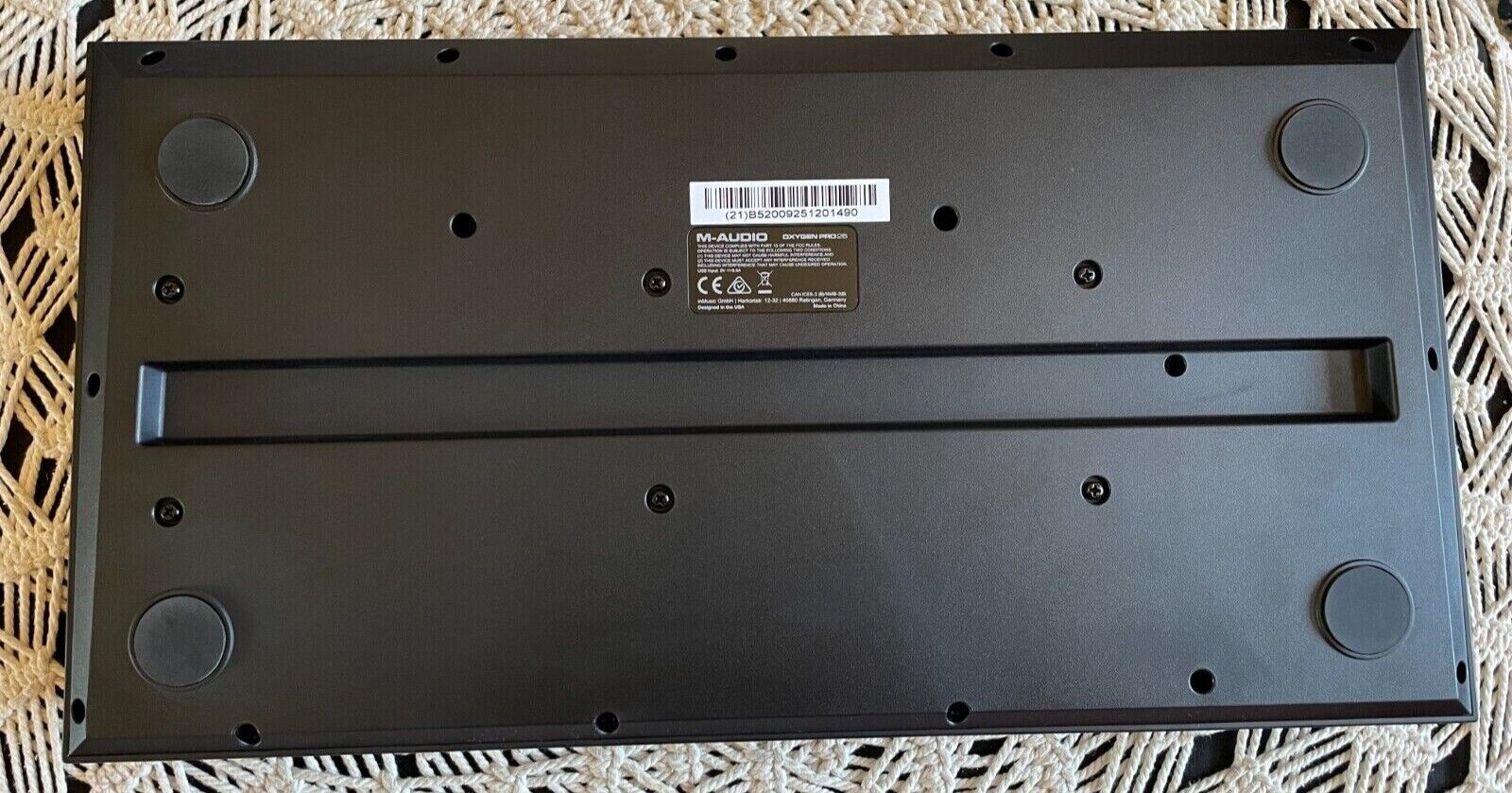 M-Audio Oxygen Pro 25 25-Key USB Powered MIDI DAW Controller Keyboard w/16 Pads - Fresh Stock Dated December 2025