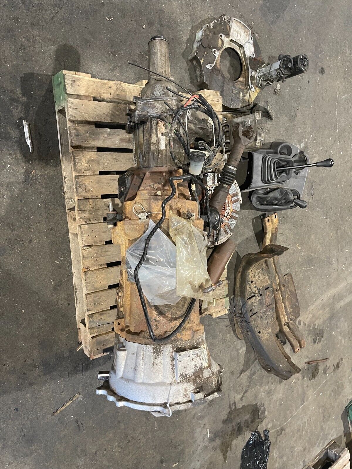 1998-2002 Dodge Ram 3500 5.9L Cummins 24 manual transmission conversion  av51825 - Fresh Stock Dated December 2025