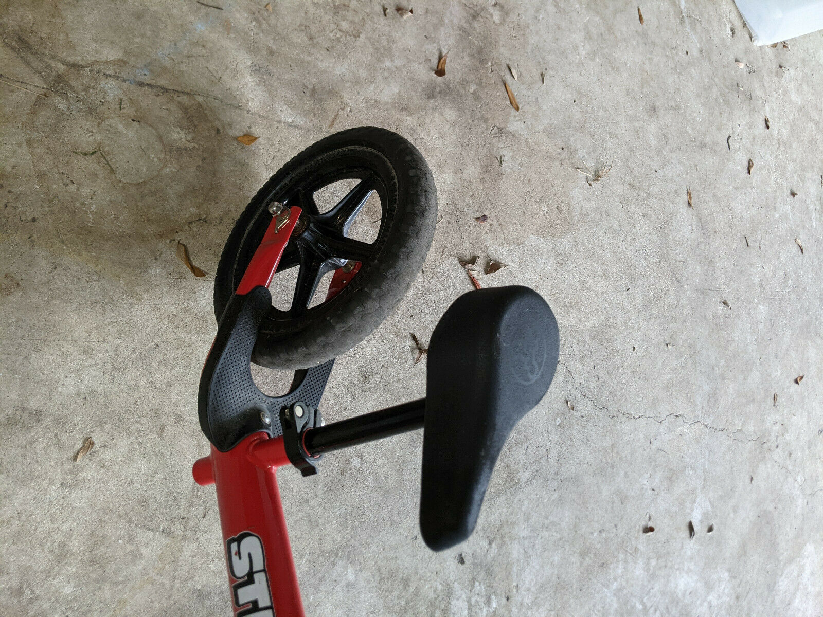 Strider 12 Classic Balance Bike - Red - Fresh Stock Dated January 2026