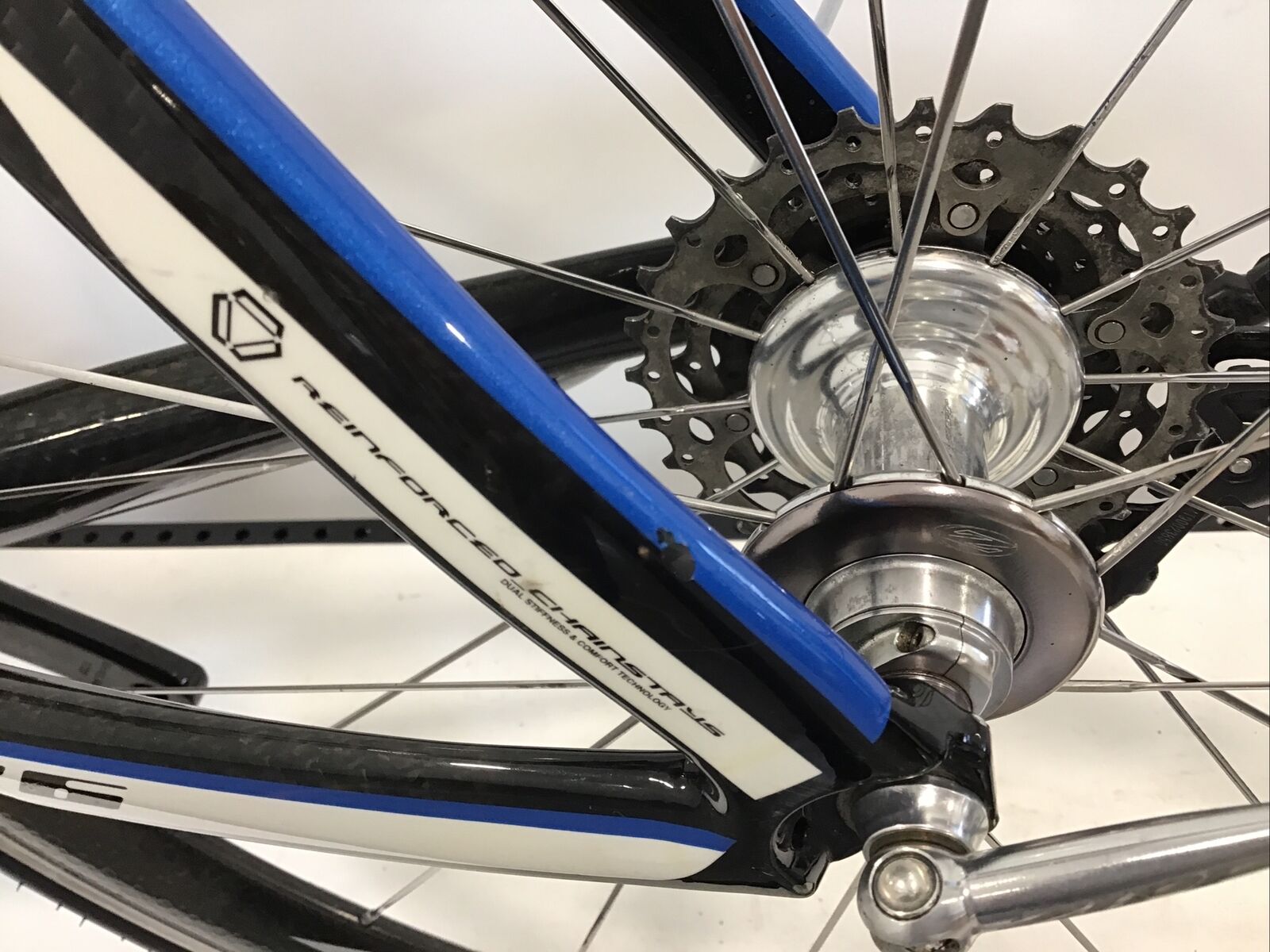 2011 Look 576 Aero Triathlon/TT Bike Medium Carbon SRAM Rival ZIPP 404 - Fresh Stock Dated January 2026