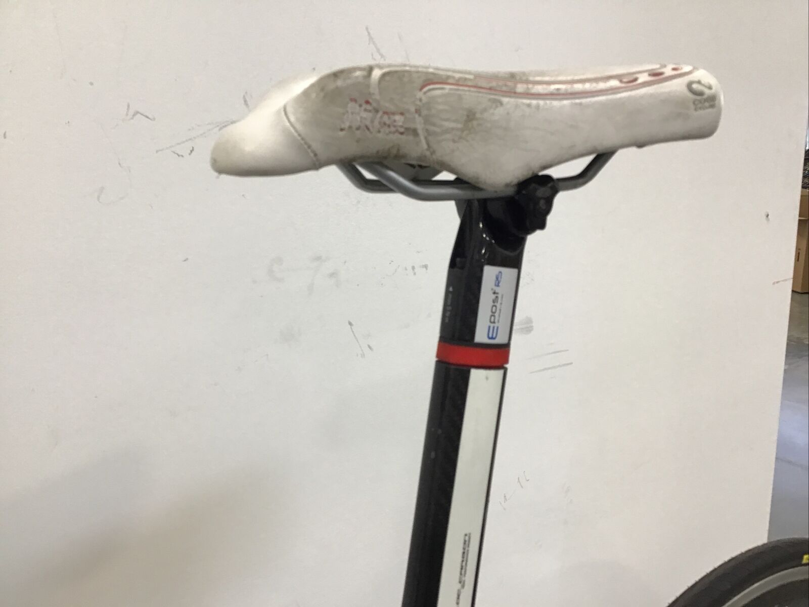 2011 Look 576 Aero Triathlon/TT Bike Medium Carbon SRAM Rival ZIPP 404 - Fresh Stock Dated January 2026