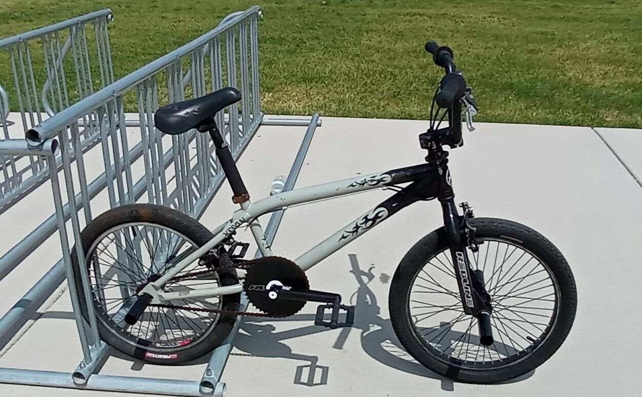 2004 Redline Recon BMX Stunt Bike. Refurbished. In Great Working Condition ;) - Fresh Stock Dated January 2026
