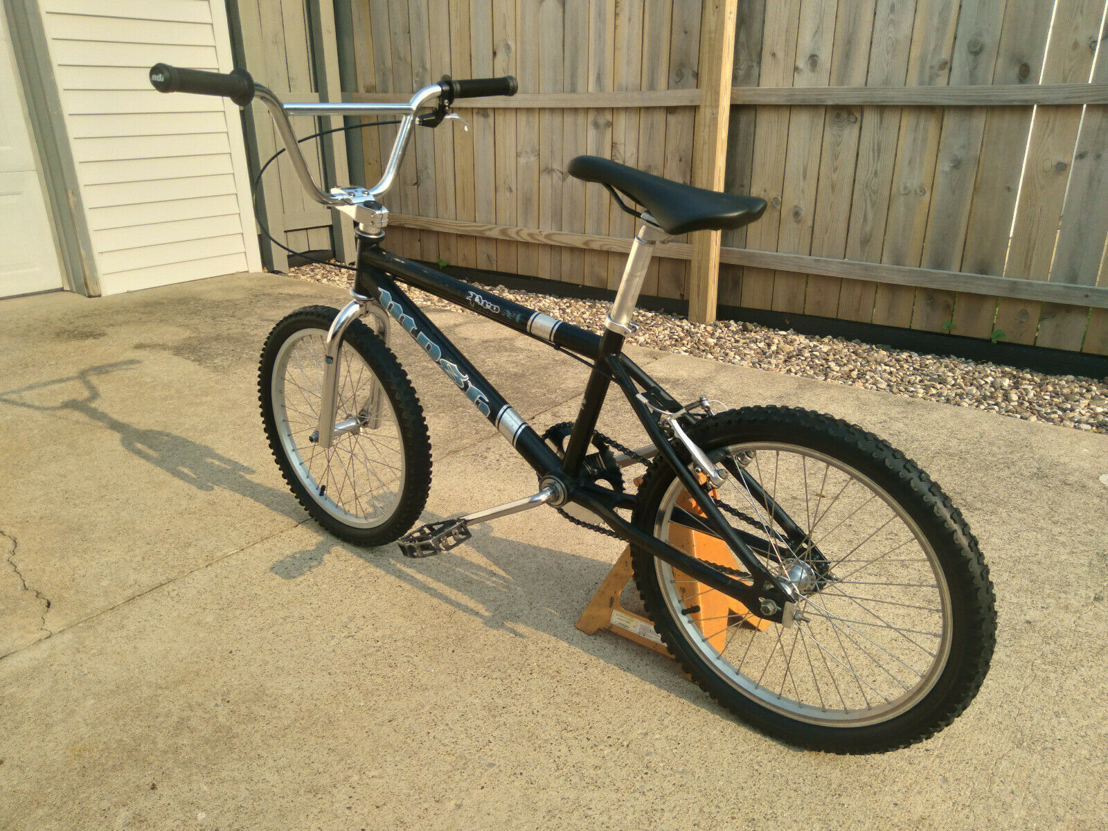 Complete 1997 Giant Mosh Pro XL 20