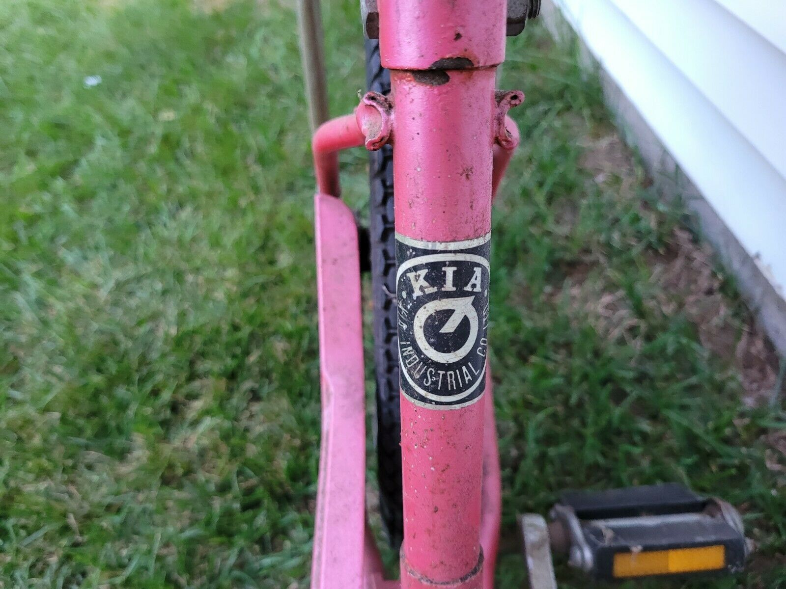Vintage Antique KIA Deluxe Pink Muscle Bike Bicycle-Banana Seat-Sissy Bar-Girls - Fresh Stock Dated December 2025
