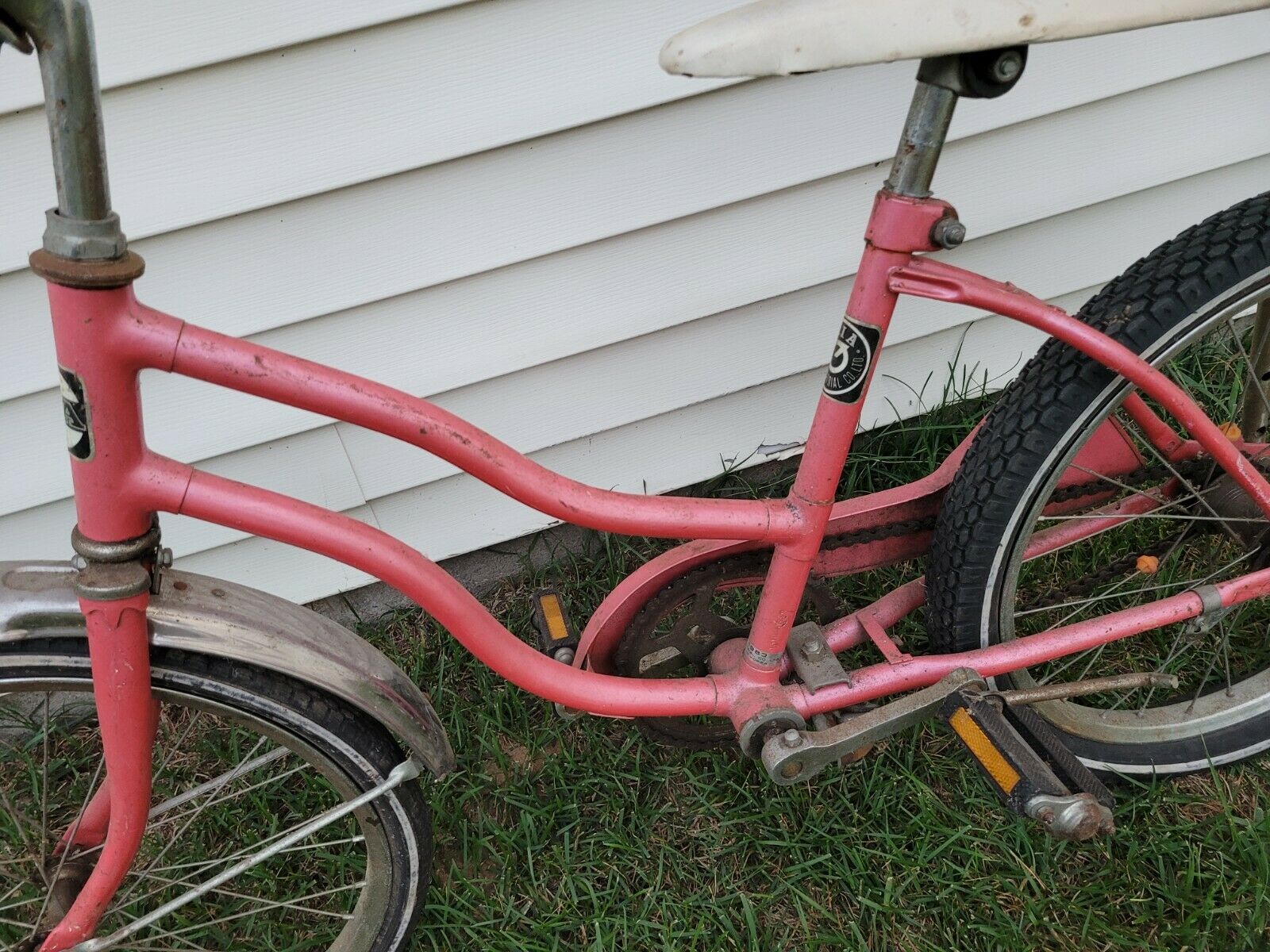 Vintage Antique KIA Deluxe Pink Muscle Bike Bicycle-Banana Seat-Sissy Bar-Girls - Fresh Stock Dated December 2025