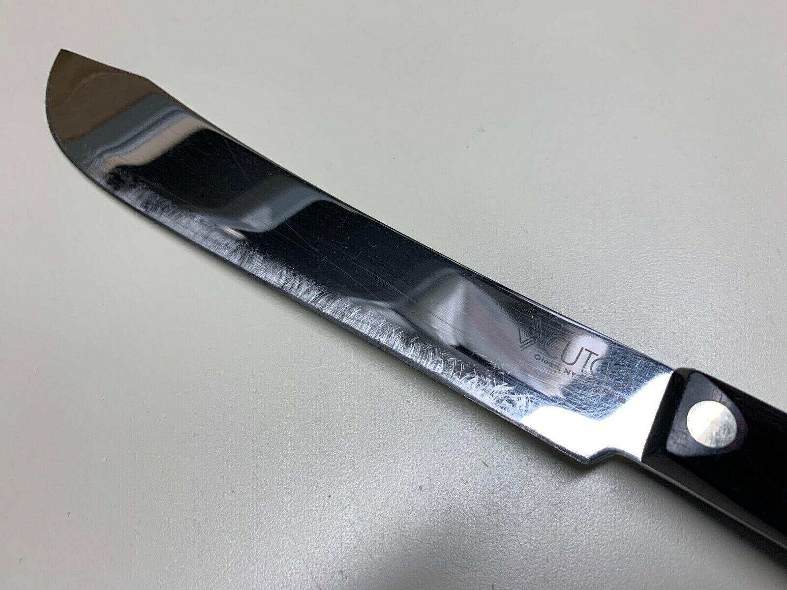 CUTCO Classic Handle Butcher knife 1722 USA made - Fresh Stock Dated January 2026