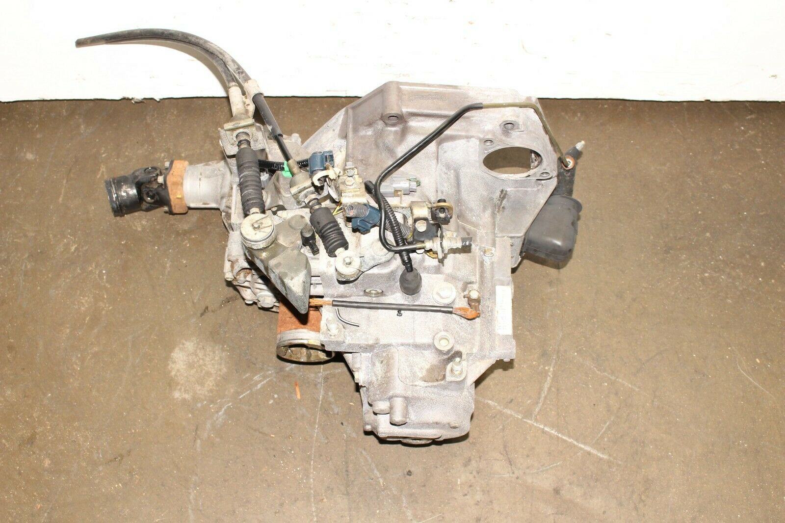 1997 1998 1999 2000 2001 HONDA CRV AWD B20B B20Z MANUAL TRANSMISSION 4X4 - Fresh Stock Dated December 2025