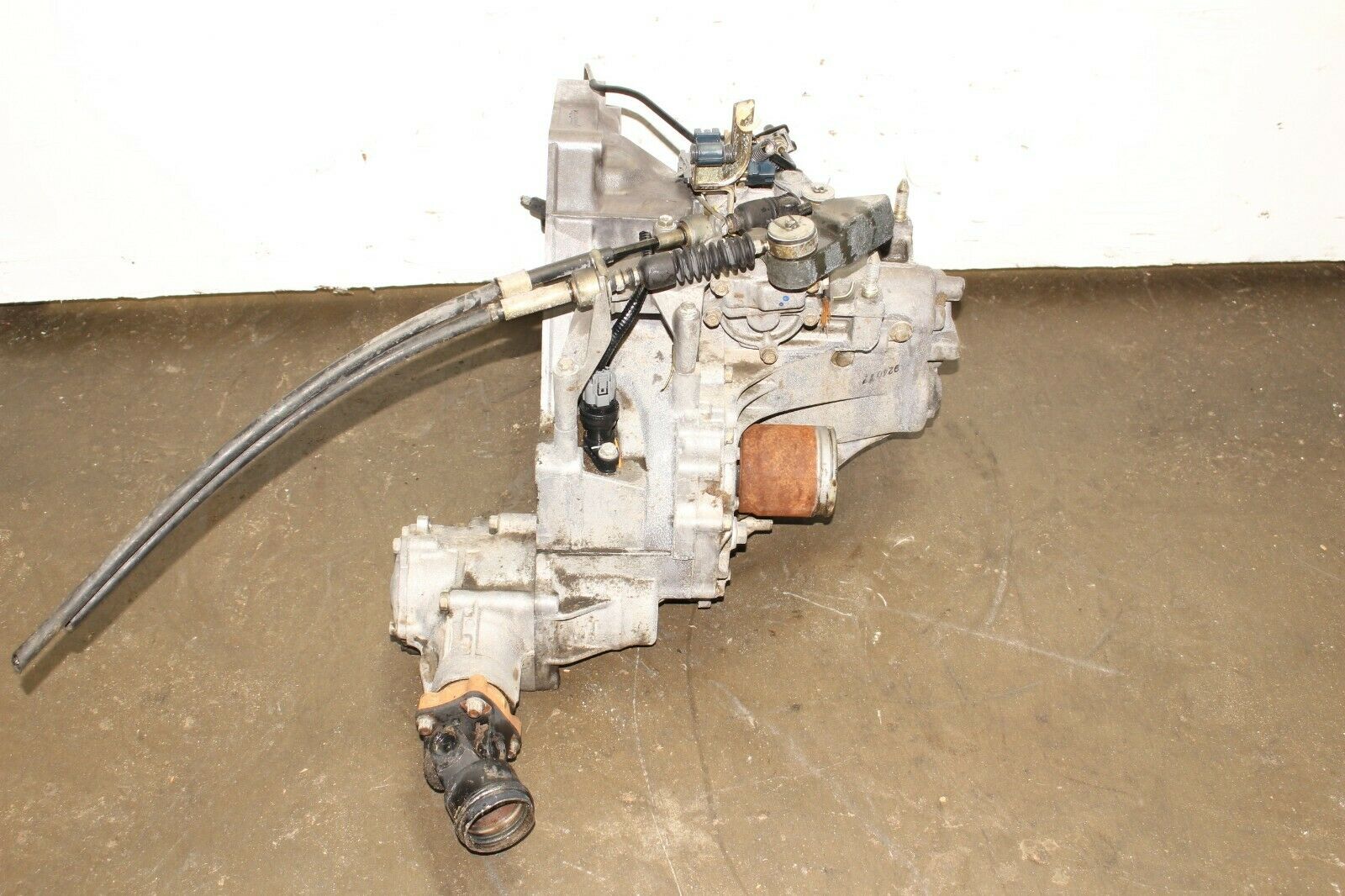 1997 1998 1999 2000 2001 HONDA CRV AWD B20B B20Z MANUAL TRANSMISSION 4X4 - Fresh Stock Dated December 2025