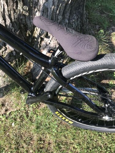 2011 Banshee Amp DJ dirt jumper Maxxis Odyssey Profile Manitou Spank Atomlab - Fresh Stock Dated December 2025