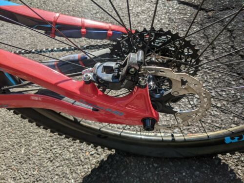 2017 Pivot Firebird - SRAM XX1, Rockshox, carbon wheels, WolfTooth, OneUp V2 - Fresh Stock Dated December 2025