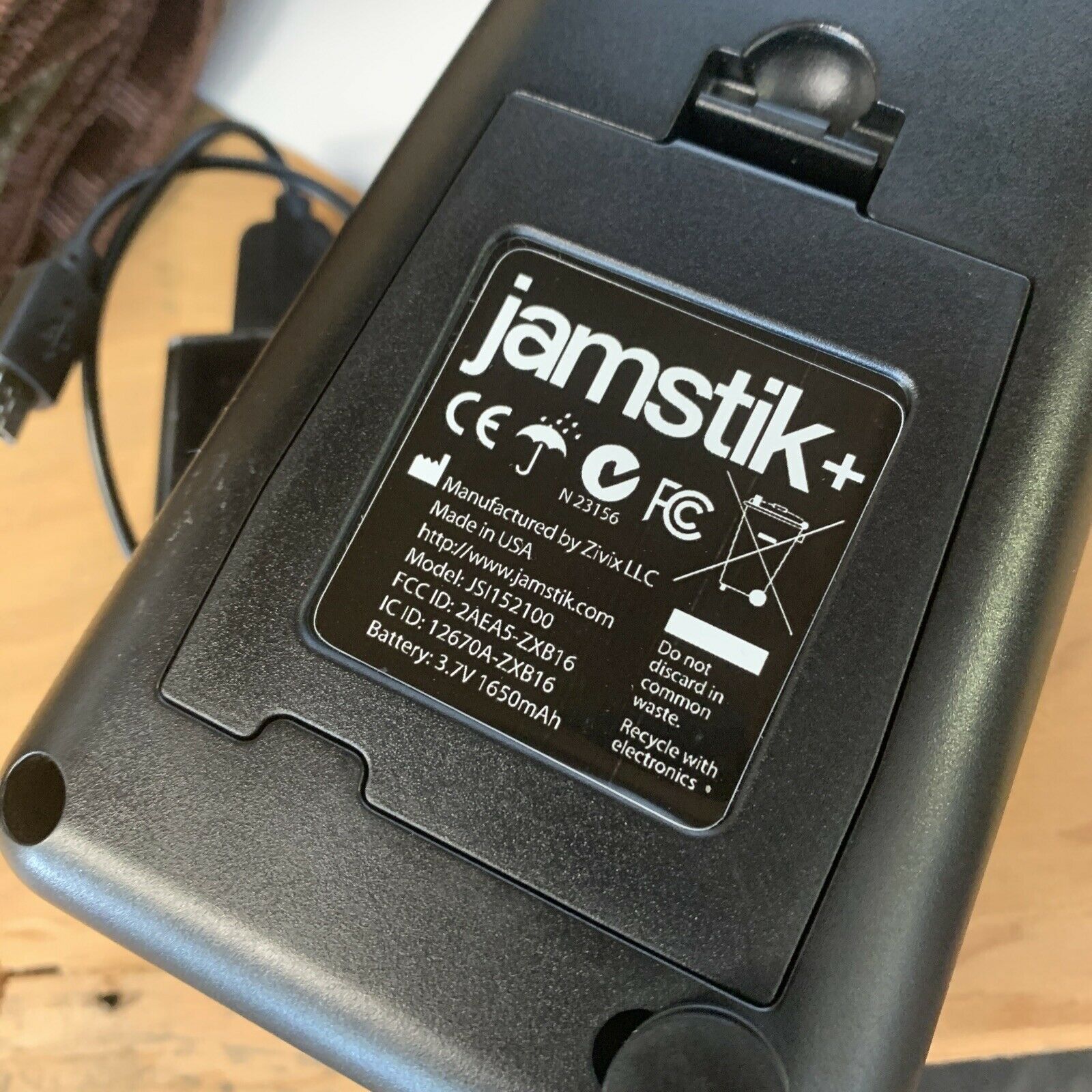 zivix Jamstik + 6 string digital smart guitar JSI152100 (black) excellent condit - Fresh Stock Dated December 2025