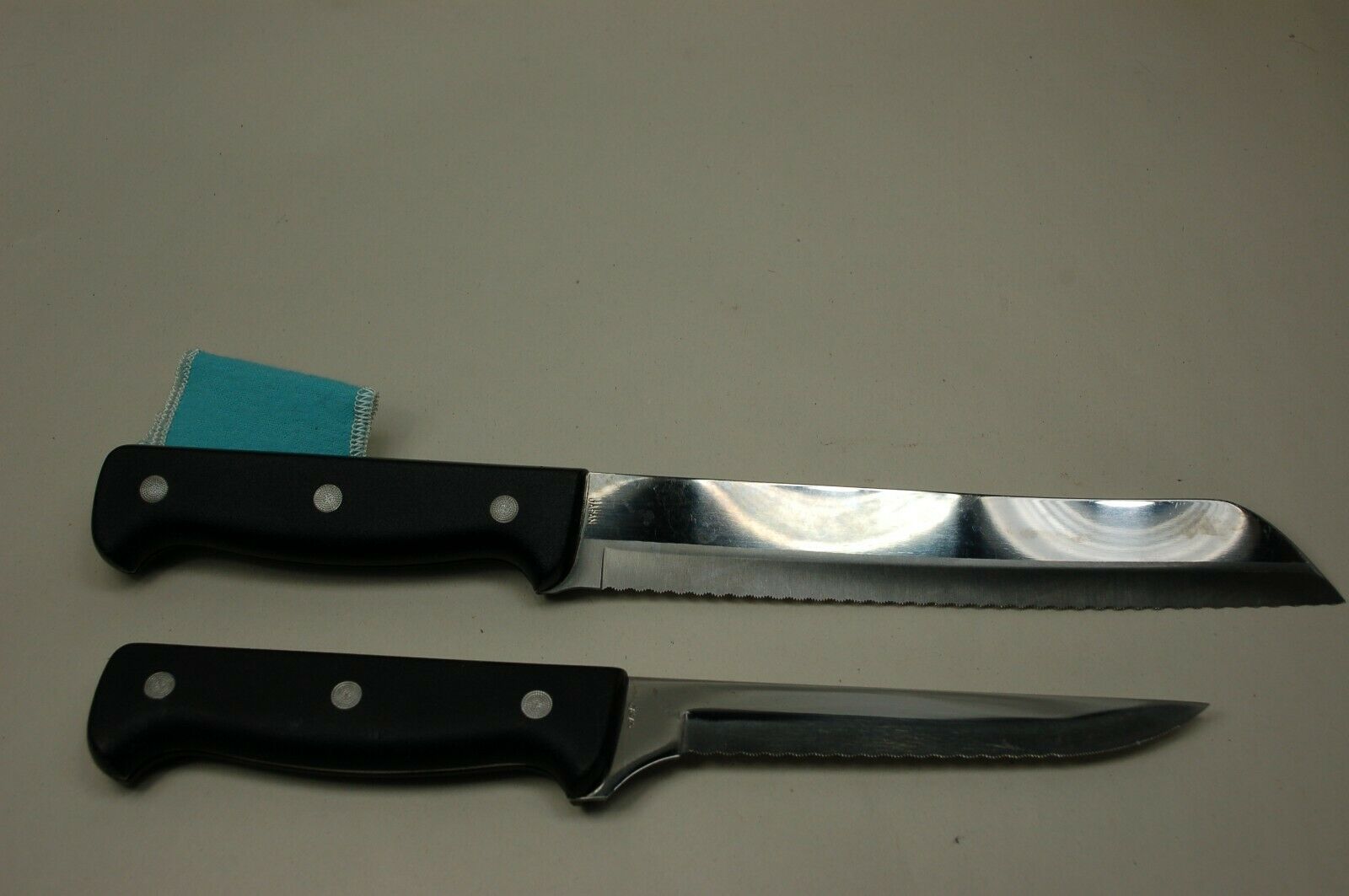 2pc J.A. Henckels International Ever-Sharp Pro Knife Set - Fresh Stock Dated January 2026