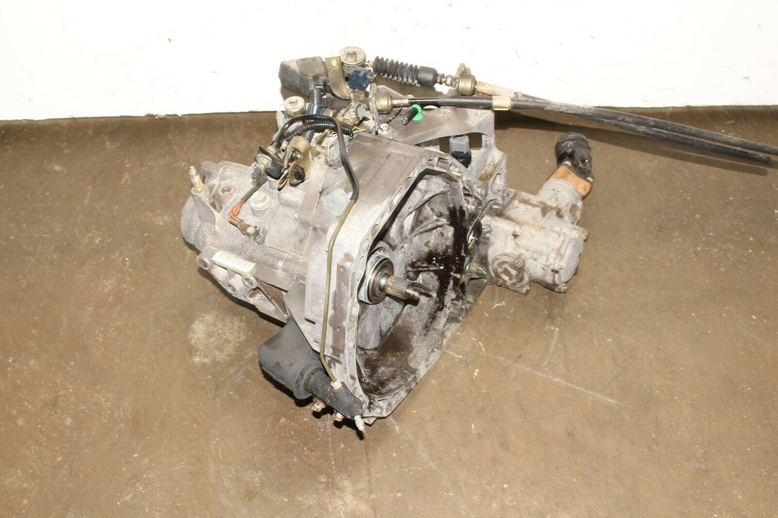 1997 1998 1999 2000 2001 HONDA CRV AWD B20B B20Z MANUAL TRANSMISSION 4X4 - Fresh Stock Dated December 2025