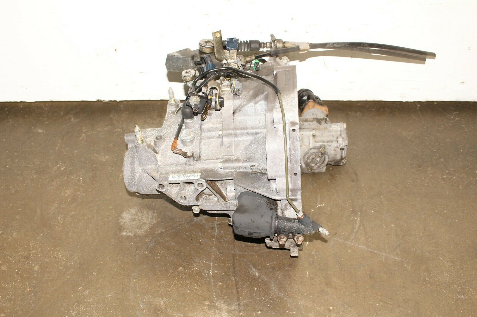 1997 1998 1999 2000 2001 HONDA CRV AWD B20B B20Z MANUAL TRANSMISSION 4X4 - Fresh Stock Dated December 2025