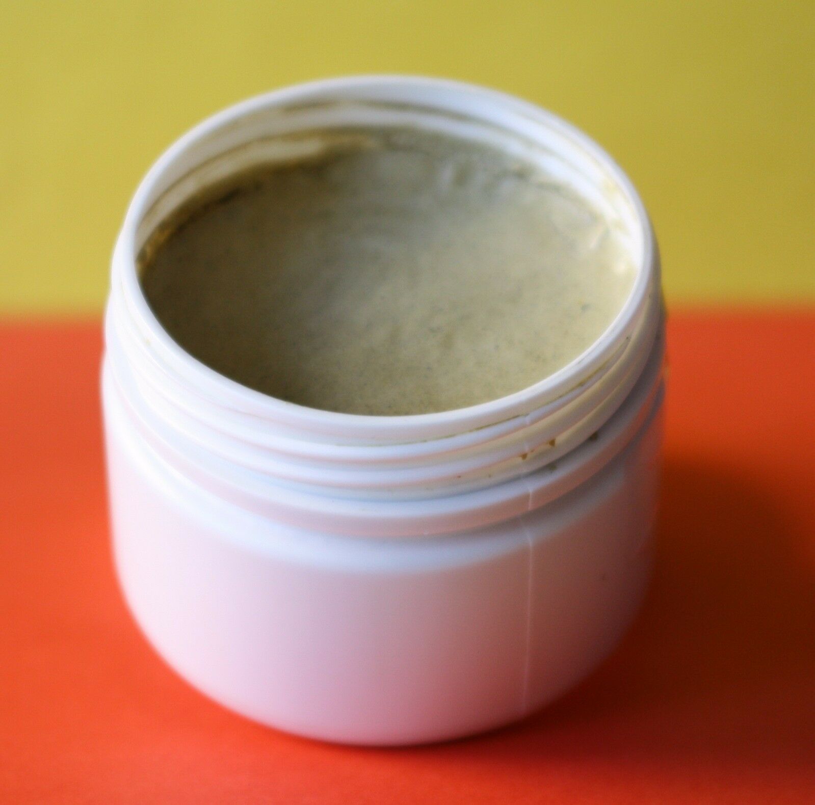 Set to repair scratches on the saphire crystal of watch. Made in Ukraine! - Fresh Stock Dated December 2025