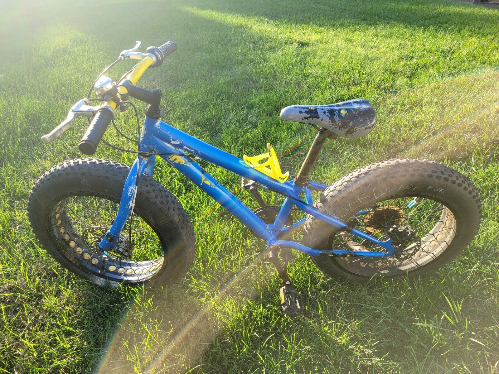 Monngoose KONG Kids Fat Tire Mountain Bike-20