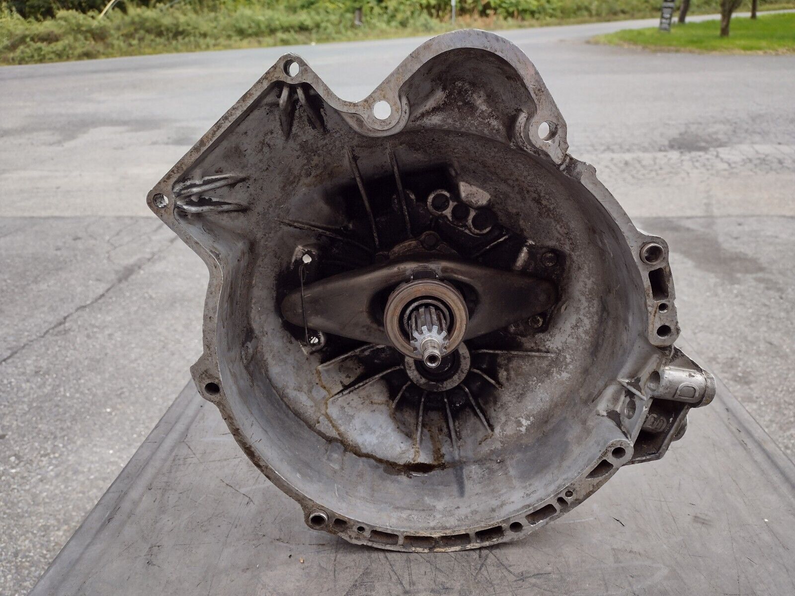 1983 BMW E24 633CSi Euro Getrag 260 5 speed manual transmission - Untested - Fresh Stock Dated December 2025