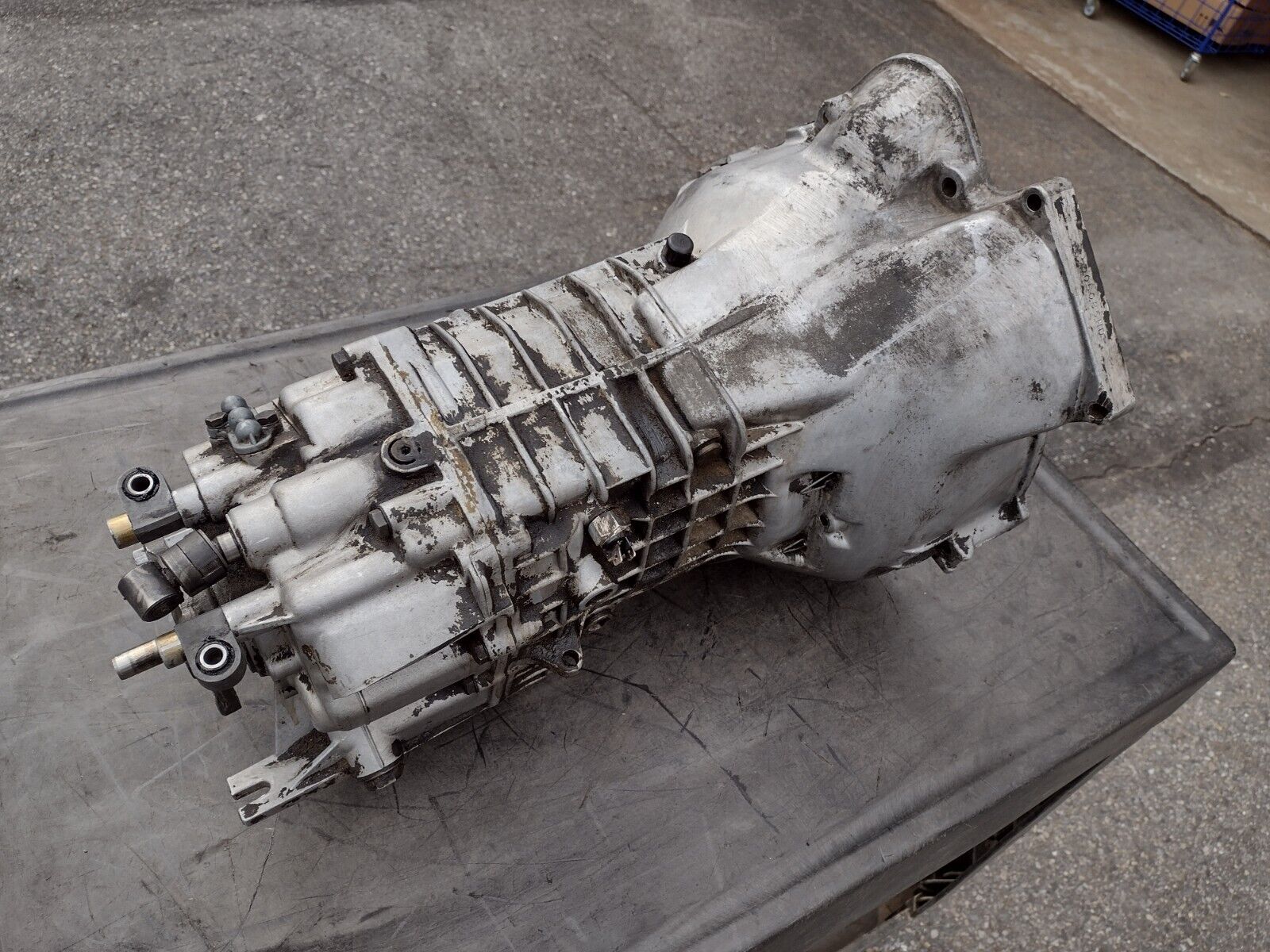 1983 BMW E24 633CSi Euro Getrag 260 5 speed manual transmission - Untested - Fresh Stock Dated December 2025