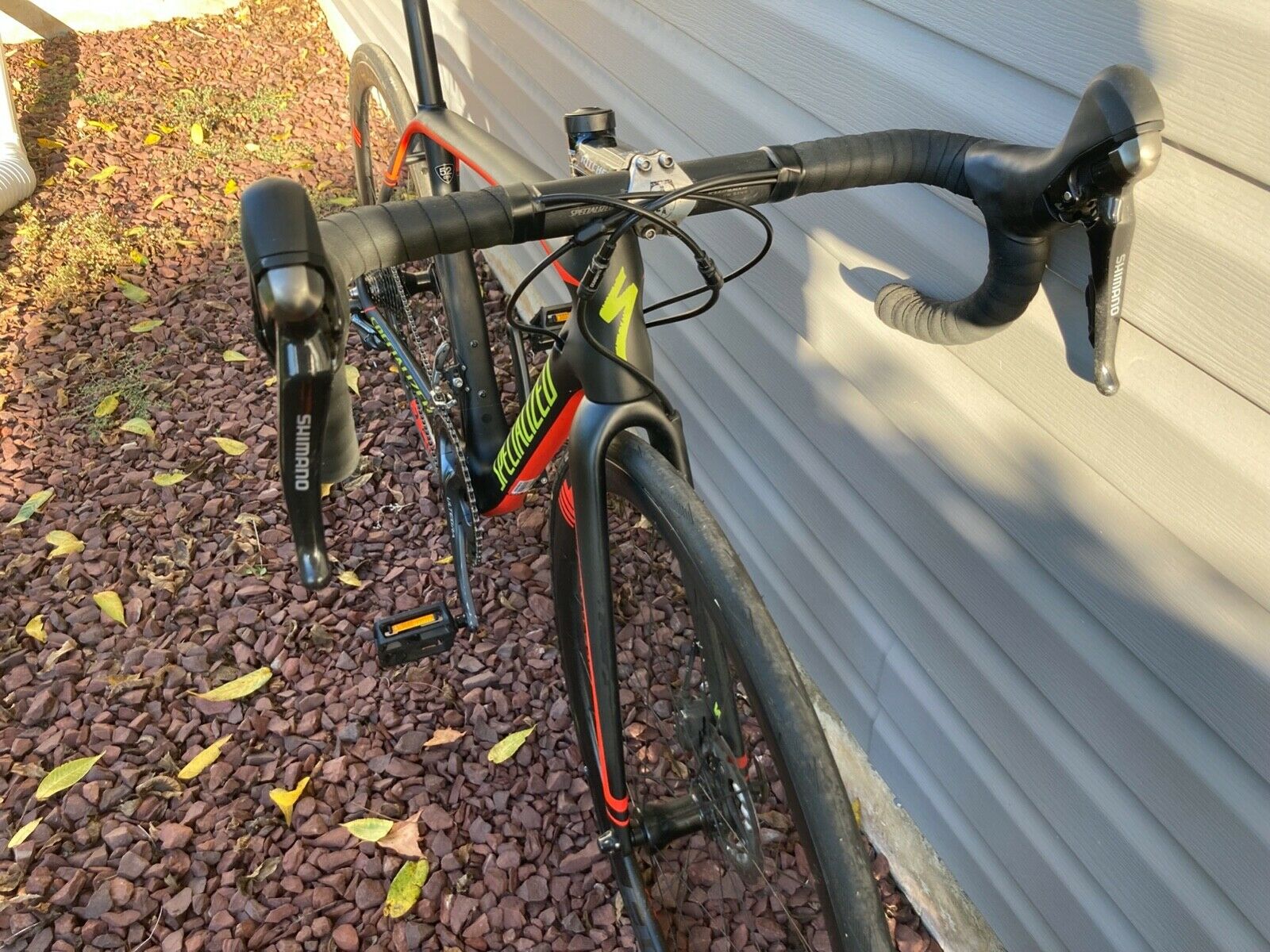 Specialized Tarmac Expert Disc Road Bike -52 cm - Fresh Stock Dated December 2025