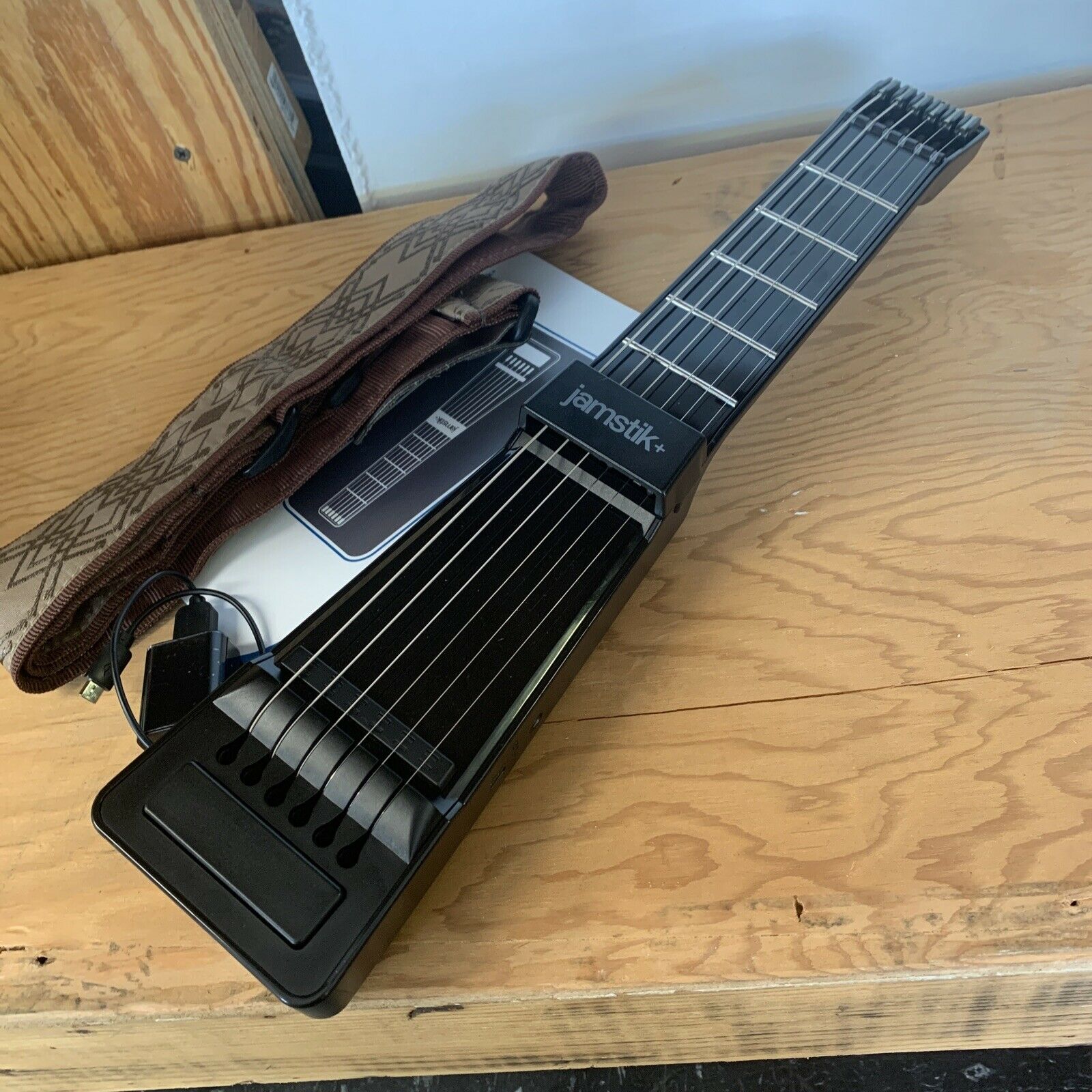 zivix Jamstik + 6 string digital smart guitar JSI152100 (black) excellent condit - Fresh Stock Dated December 2025