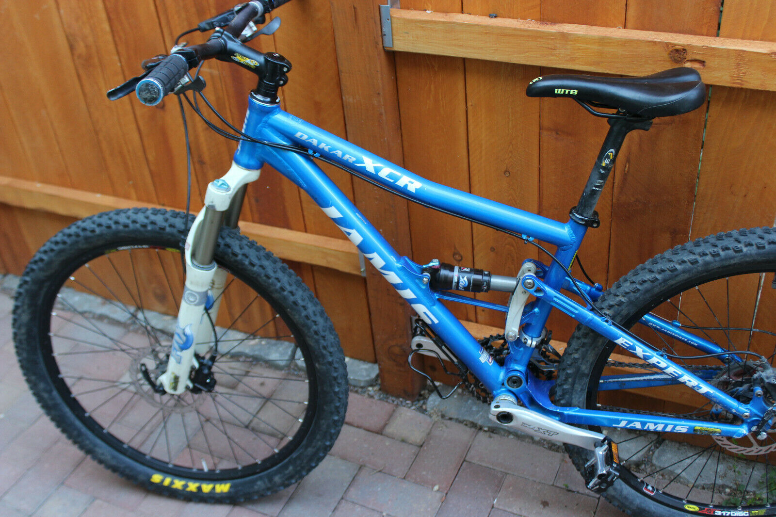 Jamis Dakar XCR Full Suspension Mountain Bike 15