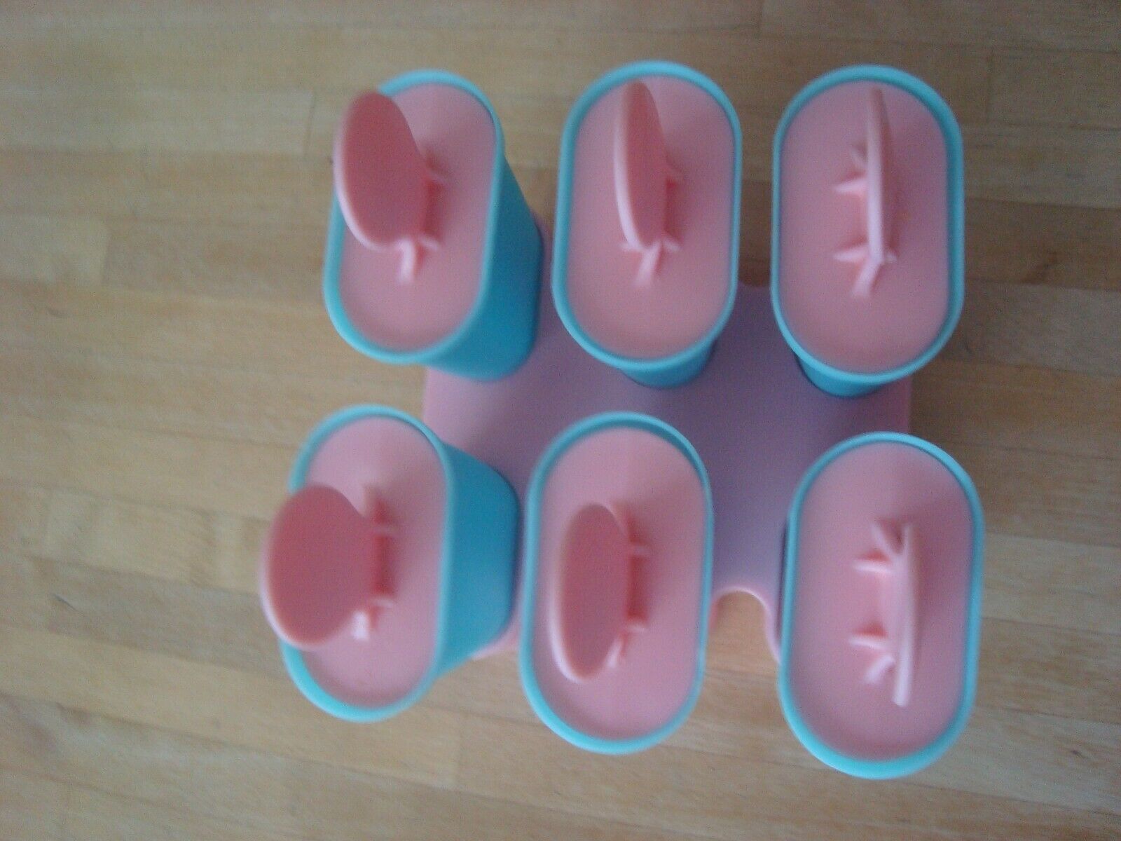 Ice Popcicle Molds Fruit Juice molds Set of 6 Pink / Blue - Fresh Stock Dated February 2026