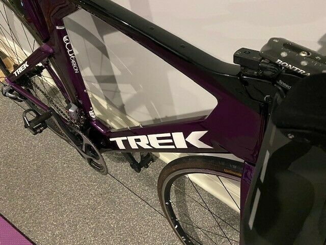 Trek Speed Concept PROJECT ONE, Dura Ace Di2 Excellent Condition Size Large - Fresh Stock Dated December 2025