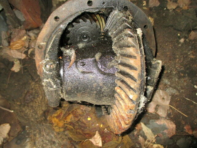 1941-1955 Cadillac rear carrier assembly with gears - Fresh Stock Dated December 2025