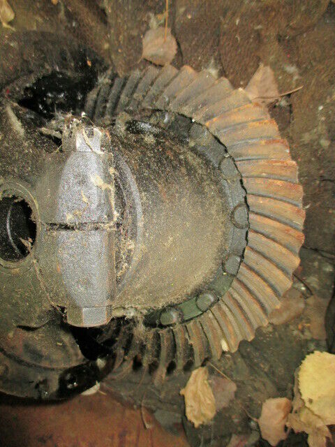 1941-1955 Cadillac rear carrier assembly with gears - Fresh Stock Dated December 2025