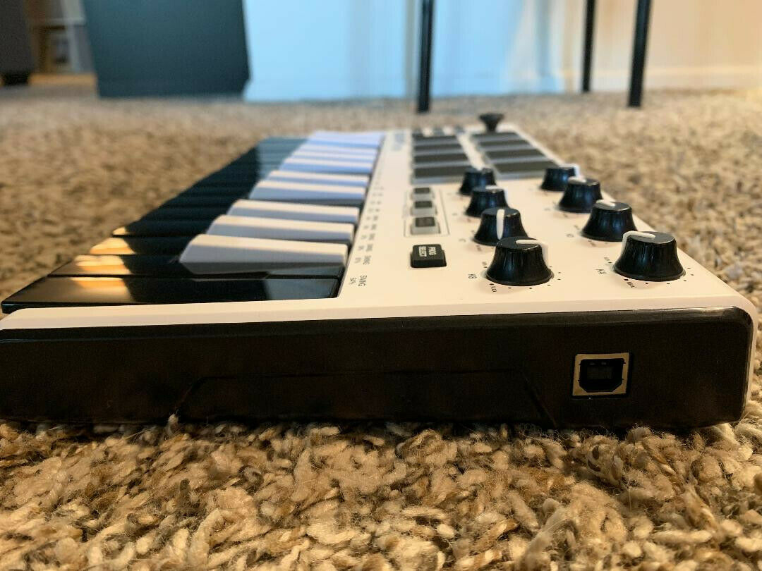 AKAI Professional MPK mini Special Edition -White *See Description for Details* - Fresh Stock Dated December 2025