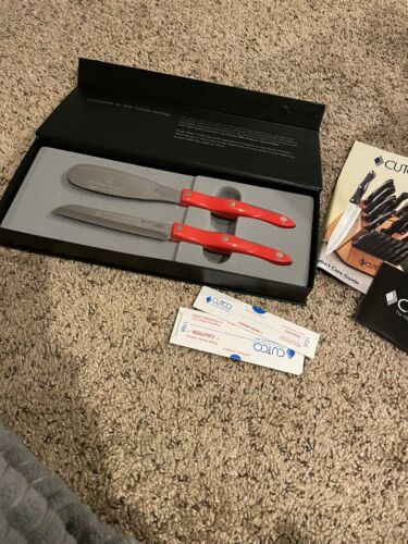 Cutco 1768 Spatula Spreader and 1766 Santoku Knife Red Handle Promo Set - Fresh Stock Dated January 2026