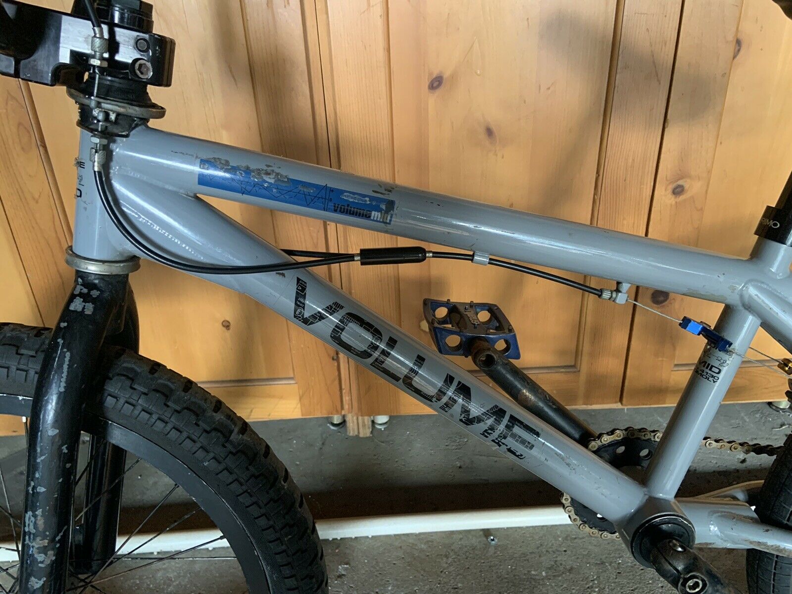 2000s Volume Mid Bmx ,20 Inch, Needs Some Work , See Pictures, High End Bicycle - Fresh Stock Dated December 2025