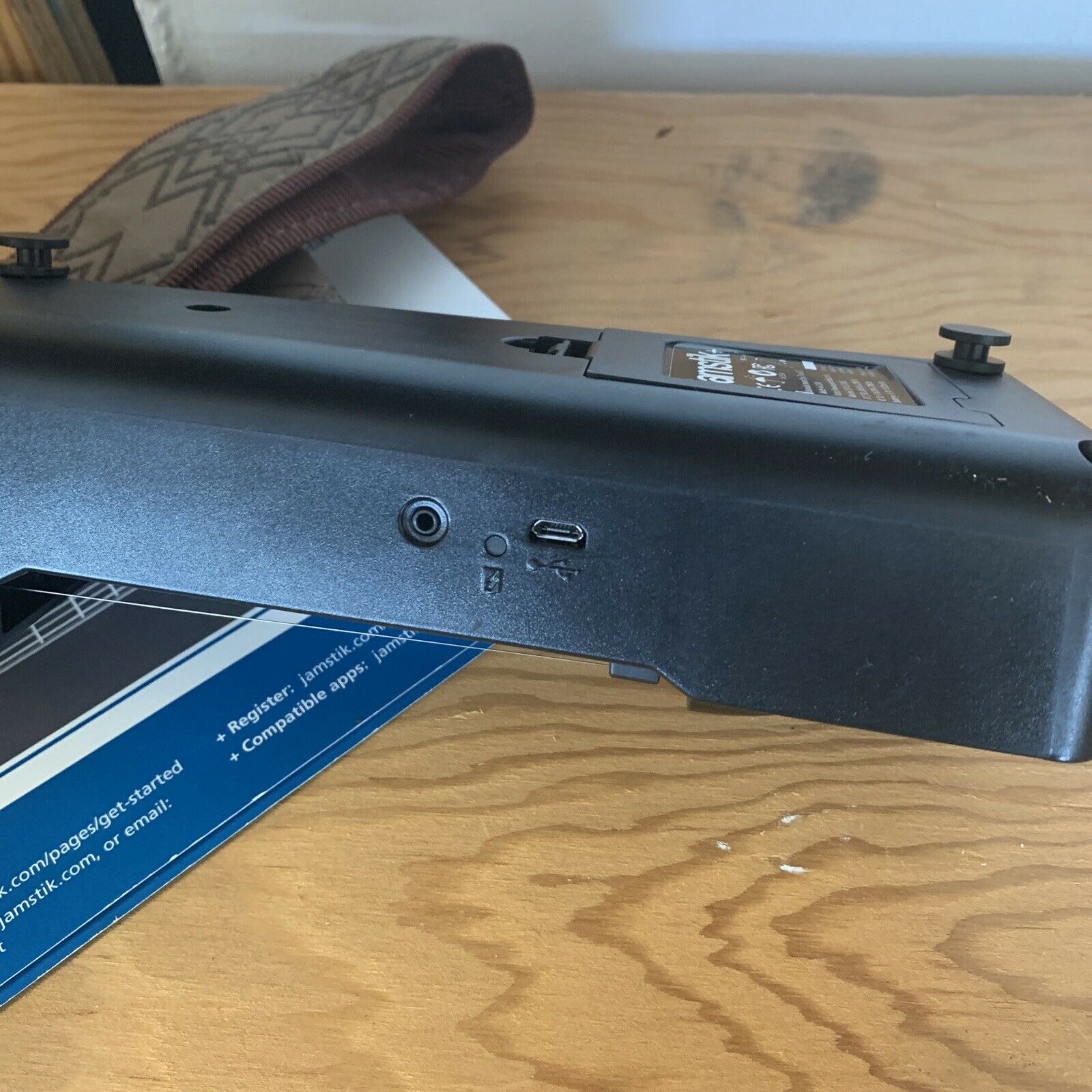 zivix Jamstik + 6 string digital smart guitar JSI152100 (black) excellent condit - Fresh Stock Dated December 2025