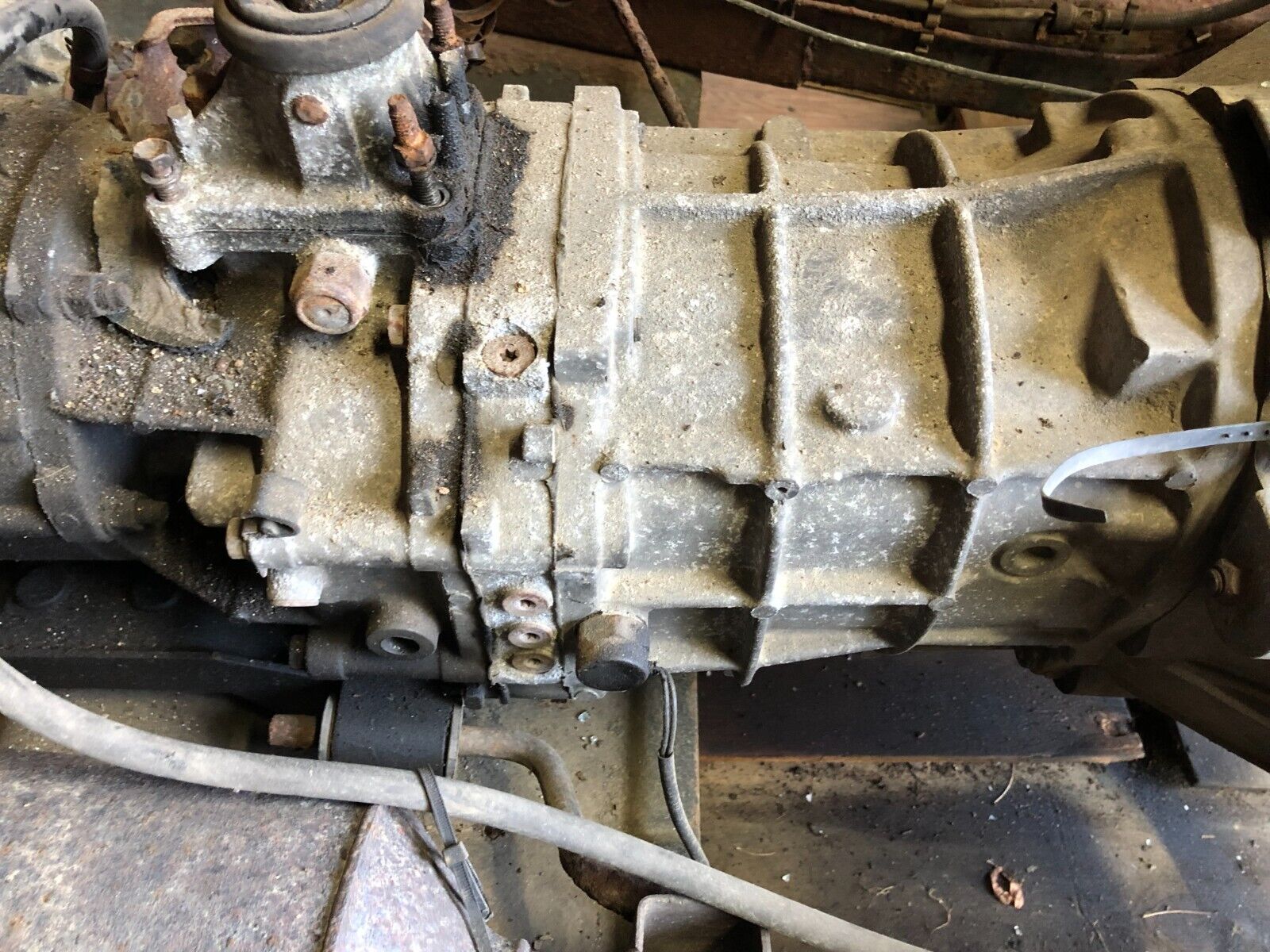 Jeep Wrangler YJ TJ 94-99 AX15 Transmission 4.0L 6 Cylinder complete - Fresh Stock Dated December 2025