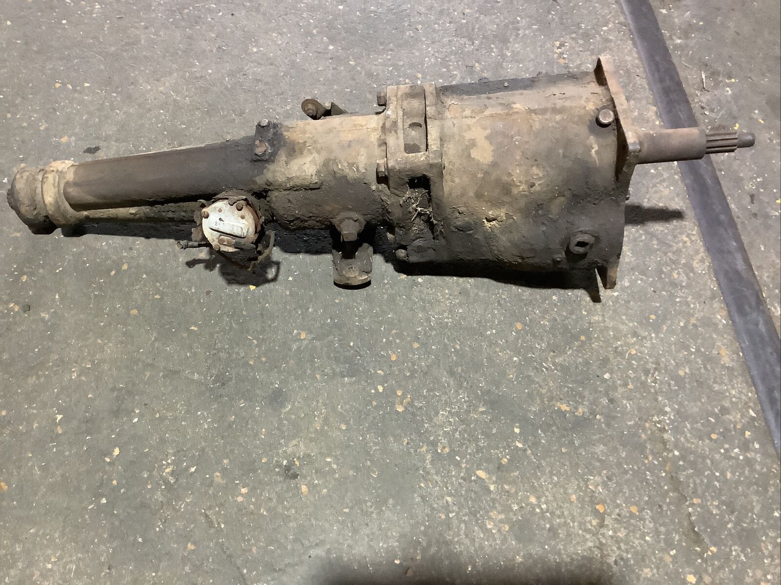 1948-1957 FORD BORG WARNER T86 3 SPEED WITH OVERDRIVE TRANSMISSION R10F-1 - Fresh Stock Dated December 2025