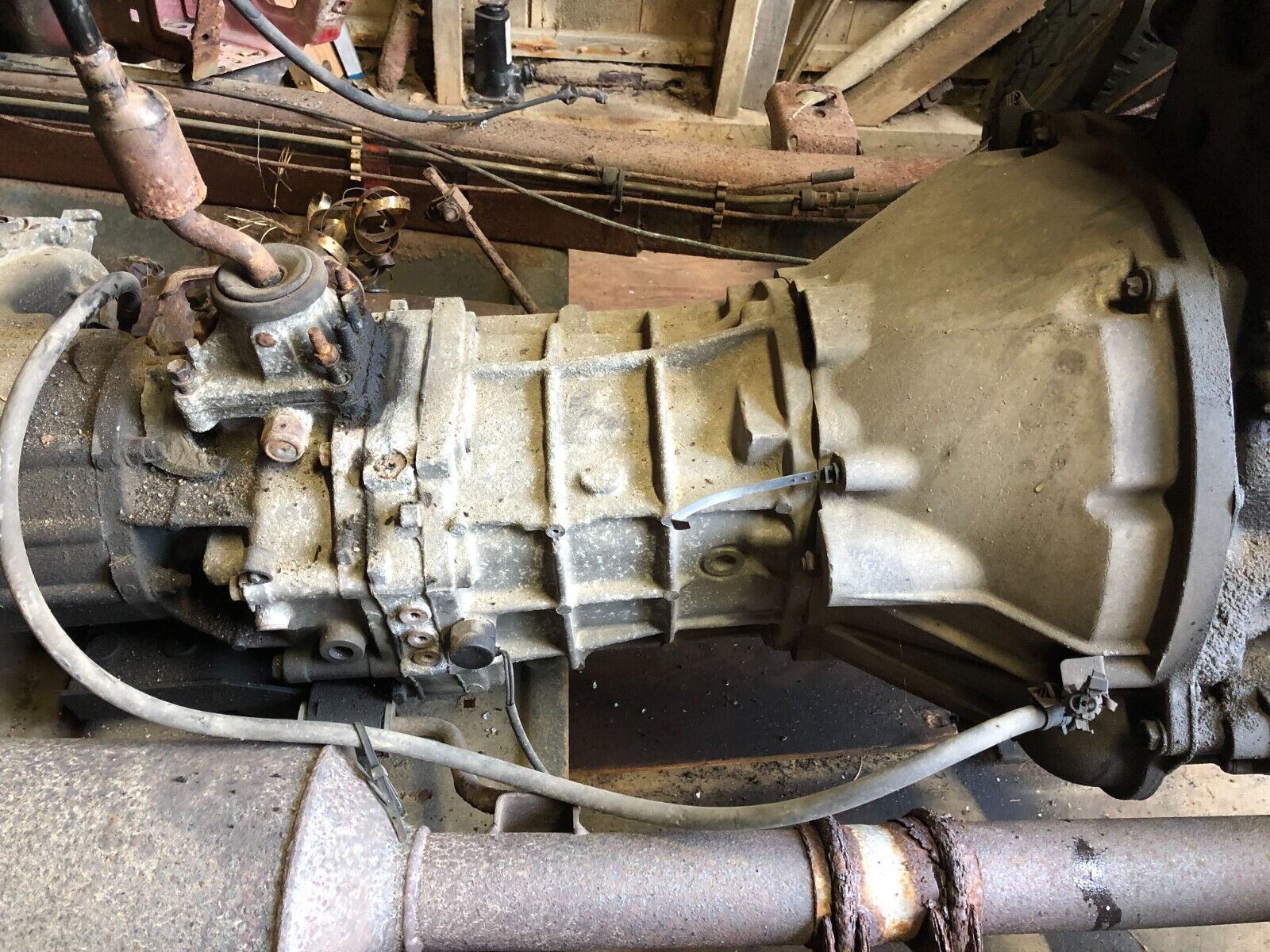 Jeep Wrangler YJ TJ 94-99 AX15 Transmission 4.0L 6 Cylinder complete - Fresh Stock Dated December 2025