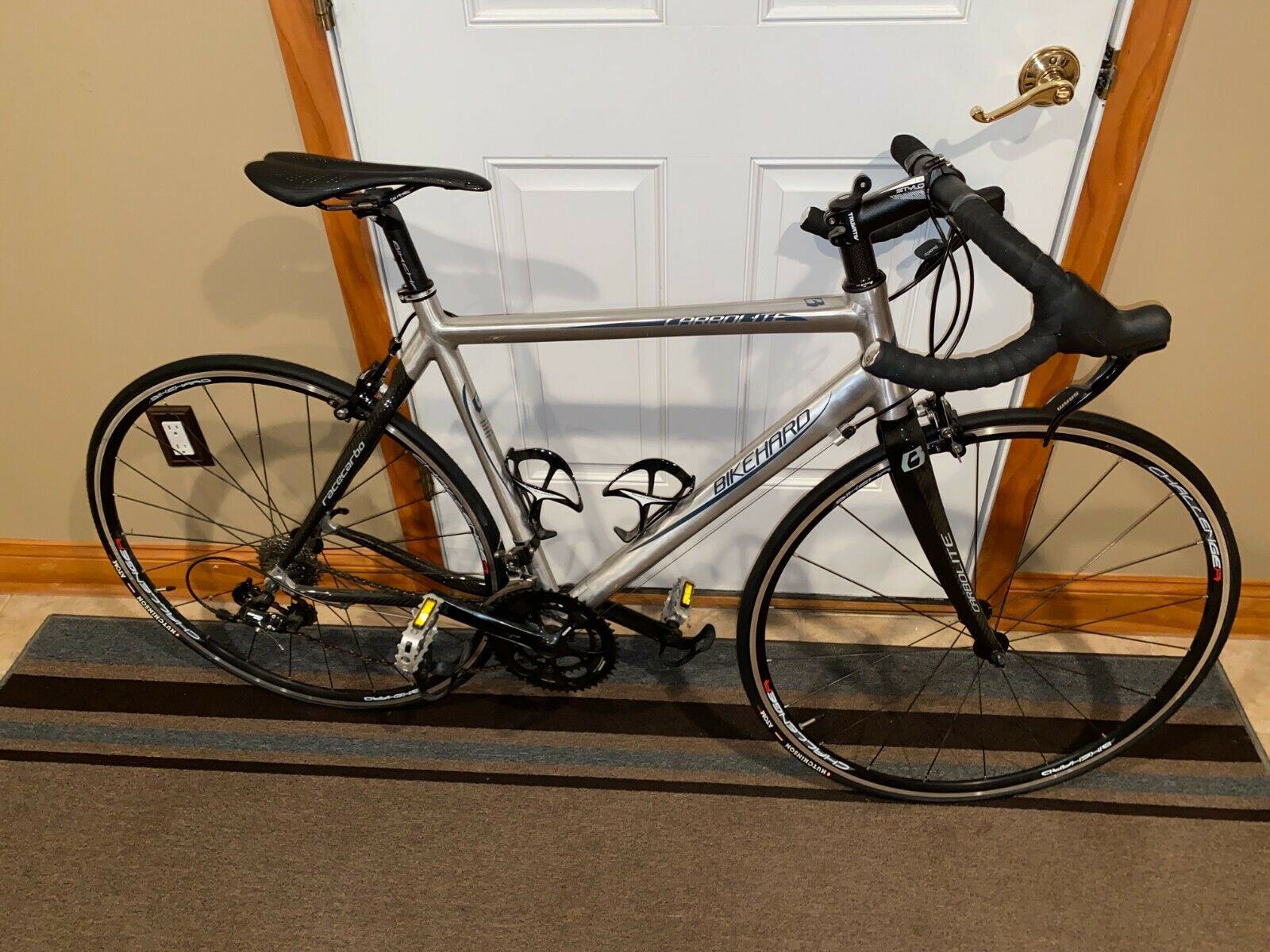 BikeHard Bicycle CARBOLITE PRO RIVAL 22 (Ridden Maybe Twice!) - Fresh Stock Dated December 2025