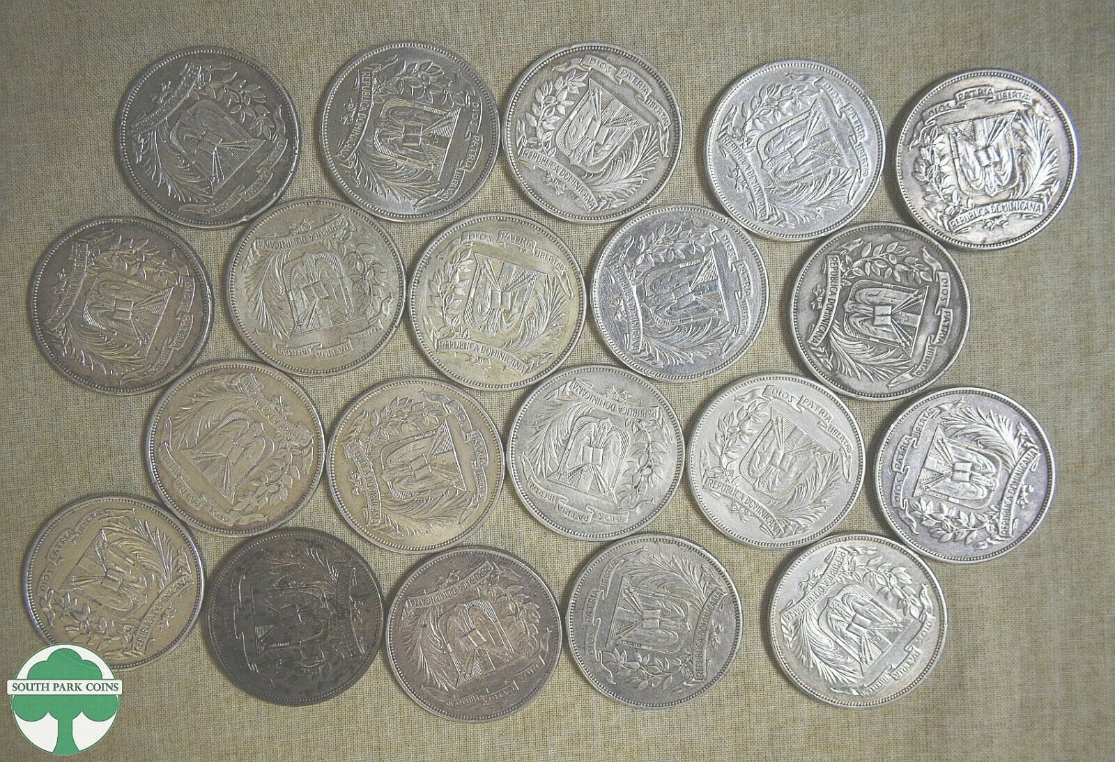ROLL OF 20 - 1955 DOMINICAN REPUBLIC TRUJILLO PESOS - Fresh Stock Dated December 2025