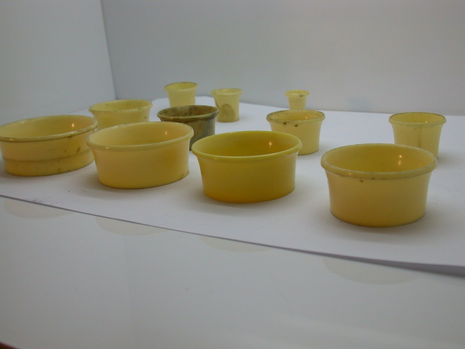 Set of 11 Plastic Movement Holders in Original Box - Gently Used - 35GG - Fresh Stock Dated December 2025