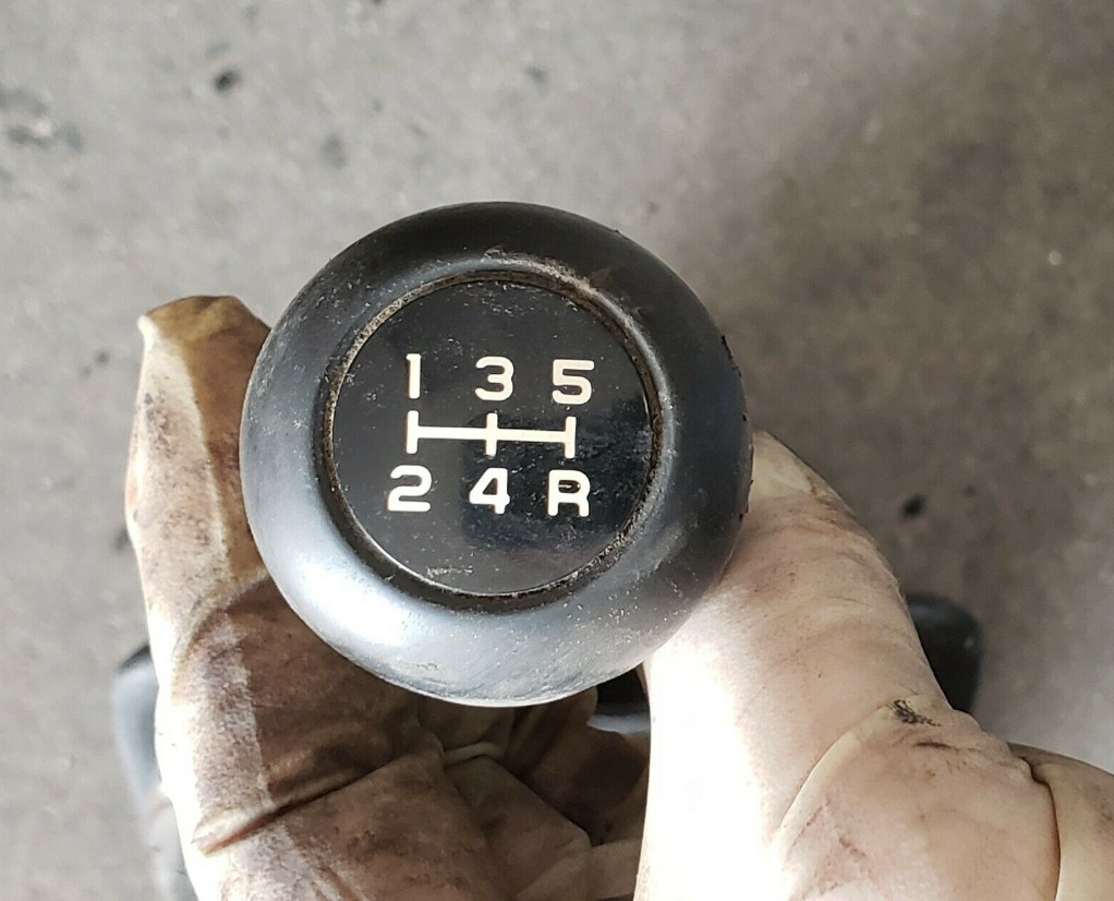 94 - 95 Chevy S10 Manual Shift Lever with Boot Borg Warner T5 S15 5 Speed - Fresh Stock Dated January 2026