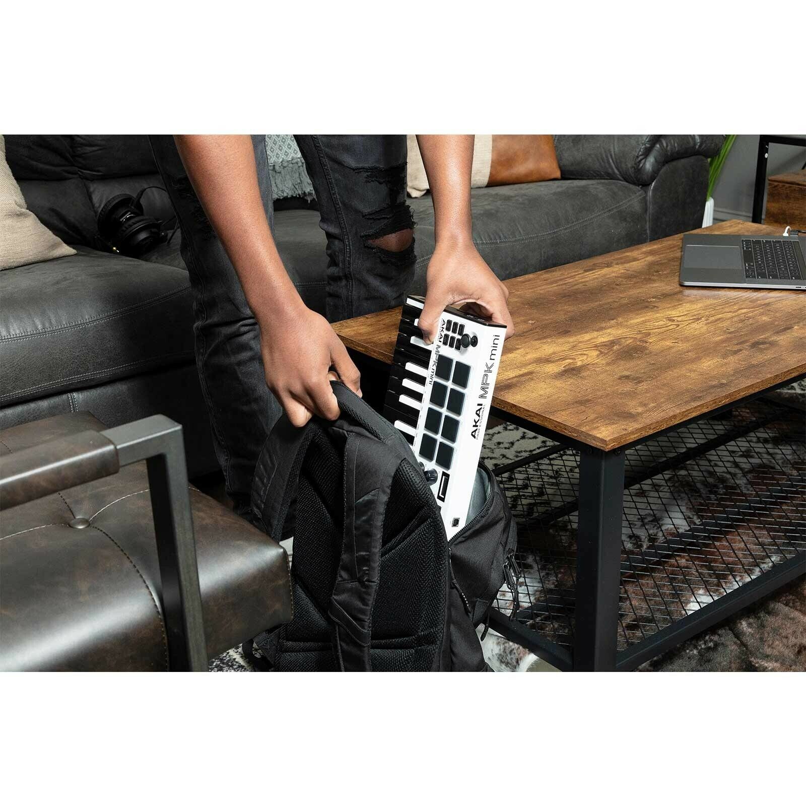 Akai MPK Mini MK3 25-Key USB Keyboard & Pad Controller White, Software & Earbuds - Fresh Stock Dated December 2025
